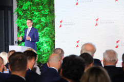 Fotogaleria składająca się ze zdjęć z uroczystego podsumowania przez Premiera Mateusza Morawieckiego dwóch lat realizacji Programu dla Śląska. Przemówienie Premiera/fot. I. Matuszewska