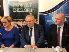 Galeria zdjęć z wizyty wiceminister zdrowia Józefy Szczurek-Żelazko na Podbeskidziu /fot. M. Pryga/