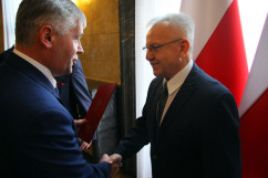 Galeria ze zdjęciami  z uroczystości z okazji  Śląskiego Dnia Budowlanych, podczas której wręczono  odznaczenia i medale /fot. K. Kamasiński/