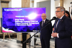 Konferencja prasowa podsumowująca wyniki naboru wniosków w ramach II edycji Programu Inwestycji Strategicznych - wypowiedź Wojewody Śląskiego /fot. A. Księżnik/