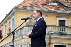 Galeria zdjęć z obchodów powstania NSZZ „Solidarność” oraz rocznicy pierwszego na Górnym Śląsku strajku w fabryce „Fazos” w Tarnowskich Górach /fot. A. Karendał/