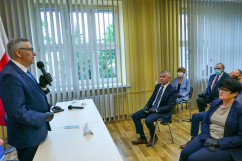Wiceminister rodziny Stanisław Szwed z wizytą w Śląskiem /fot. B. Półrolnik/