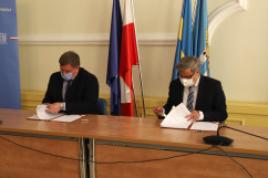 Podpisanie umów w ramach RFRD w Starostwie Powiatowym w Gliwicach /fot. A. Księżnik/