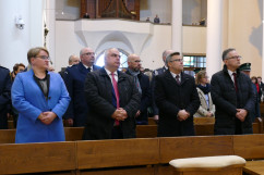 Uroczystość nadania sztandaru Izbie Administracji Skarbowej w Katowicach /fot. A. Księżnik/
