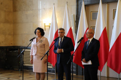 Galeria zdjęć z briefingu prasowego dot. odbudowy linii kolejowej nr 182 z Tarnowskich Gór do Zawiercia /fot. A. Księżnik/