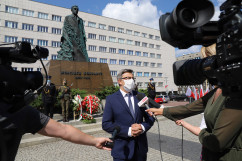 Uroczystości z okazji 81. rocznicy śmierci Wojciecha Korfantego /fot. A. Księżnik/