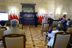 Ogłoszenie wyników konkursu na najaktywniejszego seniora i najaktywniejszą seniorkę w województwie - przemówienie Wicewojewody Śląskiego /fot. A. Księżnik/