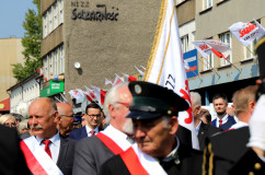 Galeria zdjęć z obchodów w Jastrzębiu-Zdroju z udziałem premiera Mateusza Morawieckiego oraz wojewody Jarosława Wieczorka /fot. A. Karendał/