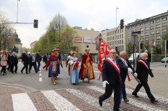 Obchody 231. rocznicy uchwalenia Konstytucji 3 maja -  uczestnicy pochodu /fot. ŚUW/