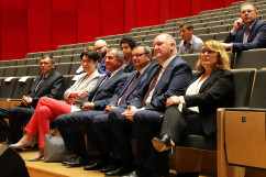 Galeria zdjęć z podpisania umowy ws. współprowadzenia orkiestry AUKSO przez Ministra Kultury i Dziedzictwa Narodowego w obecności wicewojewody Jana Chrząszcza /fot. A. Karendał/