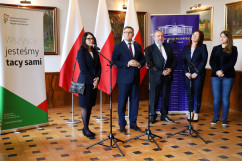 Zdjęcia z briefingu prasowego i konferencji pn.„Koalicja na rzecz osób niepełnosprawnych. Współpraca z organizacjami pozarządowymi” /fot. Anna Karendał/