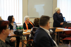 Galeria przedstawia konferencję podsumowującą działanie programu ASOS w 2017 r. z udziałem wicewojewody Jana Chrząszcza.