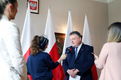 Zdjęcia z briefingu prasowego nt. zadań realizowanych przez pracowników socjalnych /fot. A. Karendał/