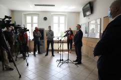 Wizyta wiceministra Rodziny, Pracy i Polityki Społecznej Stanisława Szweda oraz wicewojewody śląskiego Jana Chrząszcza w Pszczynie /fot. A. Księżnik/