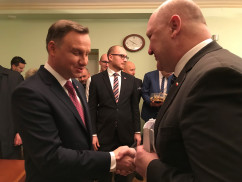 Galeria zdjęć z wizyty Pary Prezydenckiej w Skoczowie, gdzie odbył się Orszak Trzech Króli /fot. ŚUW/