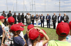 Zdjęcia z tegorocznej edycji akcji „Kręci mnie bezpieczeństwo... nad wodą” na zbiorniku Dziećkowice w Chełmie Śląskim /fot. A. Karendał/