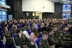Galeria ze zdjęciami z konferencji z udziałem wicewojewody Mariusza Trepki, która odbyła się z okazji 95. Rocznicy utworzenia Policji Województwa Śląskiego i powrotu części Górnego Śląska do Polski /fot. K. Kamasiński/