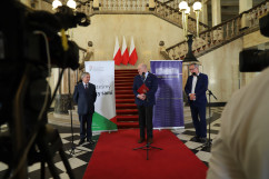 Briefing prasowy dot. wsparcia osób niepełnosprawnych w czasie pandemii /fot. A. Księżnik/