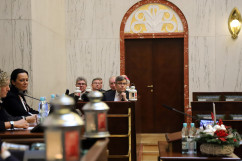 Galeria zdjęć z przekazania Betlejemskiego Światełka Pokoju podczas sesji Sejmiku Województwa Śląskiego /fot. A. Karendał/