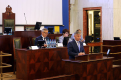 Galeria zdjęć z briefingu prasowego oraz spotkania nt. rządowego programu 