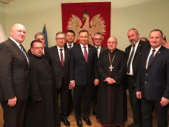 Galeria zdjęć z wizyty Pary Prezydenckiej w Skoczowie, gdzie odbył się Orszak Trzech Króli /fot. ŚUW/
