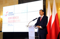 Galeria zdjęć z prezentacji Programu dla Śląska  oraz podpisania umowy w ramach programu Mieszkanie Plus w Śląskim Urzędzie Wojewódzkim /fot. A. Karendał/