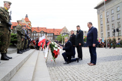 Zdjęcia z wojewódzkich obchodów Święta Narodowego Trzeciego Maja, 98. rocznicy wybuchu III powstania śląskiego oraz 90. urodzin gmachu ŚUW /fot. A. Karendał, A. Księżnik/