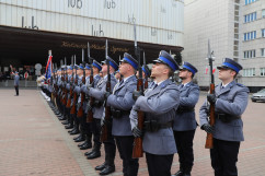 Obchody 231. rocznicy uchwalenia Konstytucji 3 maja - kompania honorowa Komendy Wojewódzkiej Policji w Katowicach /fot. ŚUW/