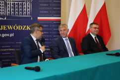 Galeria zdjęć z briefingu prasowego z udziałem nowego wicewojewody Piotra Kołodziejczyka /fot. A. Księżnik/