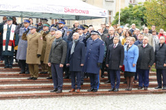 Uroczystość nadania sztandaru Izbie Administracji Skarbowej w Katowicach /fot. A. Księżnik/