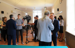 Galeria zdjęć z briefingu prasowego z udziałem nowego wicewojewody Piotra Kołodziejczyka /fot. A. Księżnik/