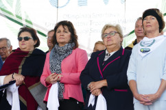 X Olimpiada Sportowa Uniwersytetów Trzeciego Wieku i Organizacji Senioralnych z udziałem wiceminister Elżbiety Bojanowskiej i wojewody Jarosława Wieczorka.