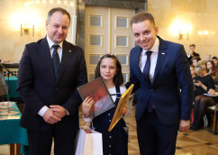 Galeria zdjęć z finału konkursu „Pocztówka na sto lat – moja Niepodległa” oraz wernisażu prac /fot. Anna Karendał/