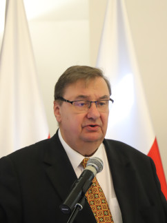 Przemawia wiceminister Szymon Giżyński/foto: K. Kucharski