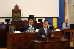 Galeria zdjęć z briefingu prasowego oraz spotkania nt. rządowego programu 
