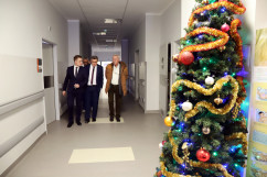 Galeria zdjęć ze spotkania z pierwszym noworodkiem 2019 roku w Śląskiem /fot. A. Karendał/