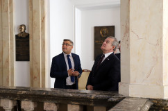 Galeria zdjęć z uroczystości podpisania umowy o współprowadzenie Teatru Dzieci Zagłębia oraz wizyty wicepremiera Glińskiego w ŚUW /fot. A. Karendał/