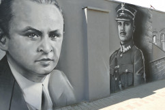 Odsłonięcie tablicy pamiątkowej oraz prezentacja historycznego muralu upamiętniającego Powstania Śląskie /fot. B. Szwedowski, ŚUW/