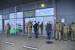 Przekazanie ambulansu pirotechnicznego Straży Granicznej /fot. Śląski Oddział Straży Granicznej/