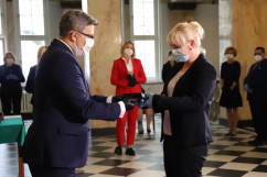 Wręczenie odznaczeń państwowym pracownikom służby zdrowia /fot. A. Księżnik/