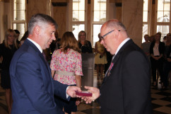 Fotogaleria z uroczystości wręczenia odznaczeń w Westybulu Śląskiego Urzędu Wojewódzkiego w Katowicach / zdjęcia: I. Matuszewska