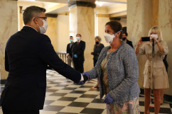 Wręczenie odznaczeń państwowym pracownikom służby zdrowia /fot. A. Księżnik/