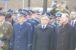 Wojewoda podczas obchodów 80. rocznicy ujawnienia Zbrodni Katyńskiej