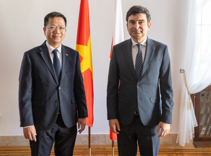 Wojewoda Śląski i Ambasador Wietnamu/fot. ŚUW
