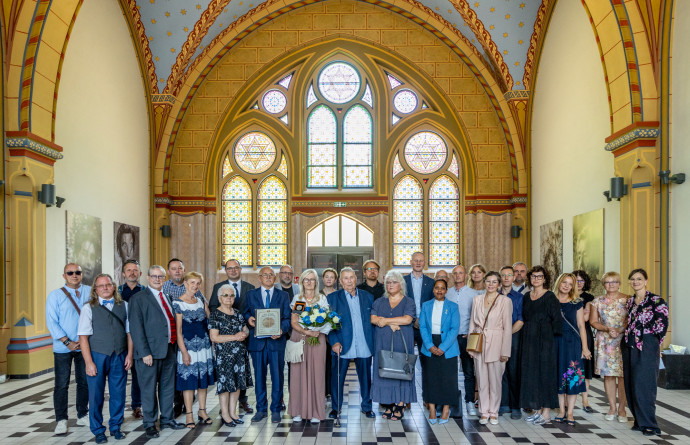 Zdjęcie grupowe uczestników spotkania