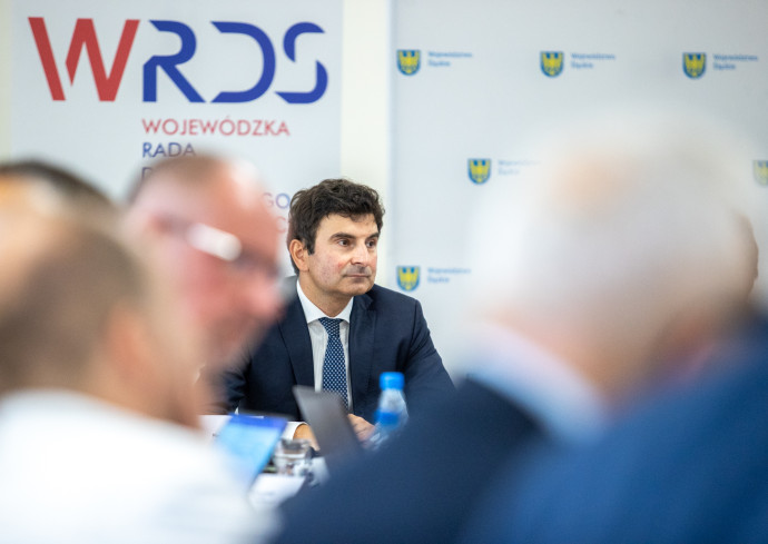 Zdjęcie Wojewody Śląskiego Marka Wójcika podczas posiedzenia WRDS