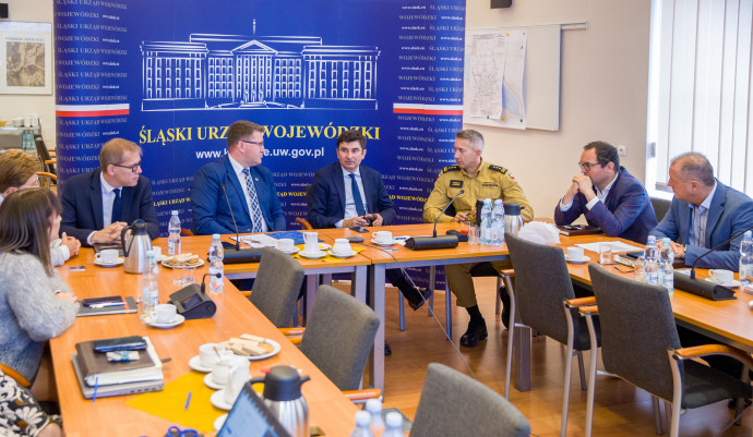 Wideokonferencja z samorządowcami ws. nowego Programu WFOŚiGW/fot. ŚUW