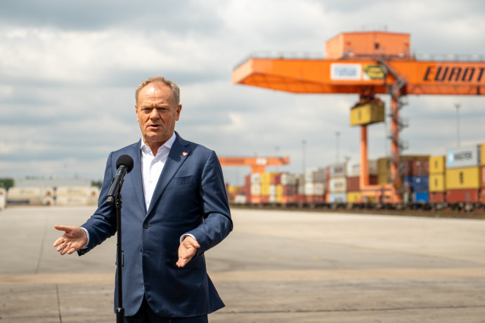 Premier na konferencji prasowej/fot. ŚUW