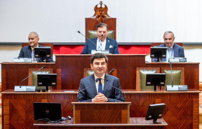 Wojwoda Śląski w Sali Sejmu Śląskiego/fot. ŚUW
